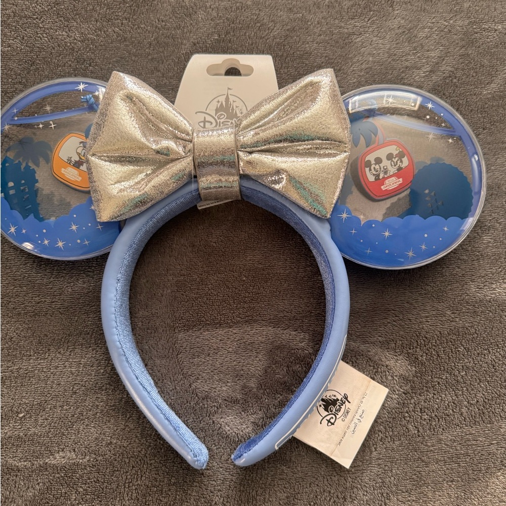 NWT Disney Skyliner limited edition 2025 Silver and Blue Mickey Ears Headband